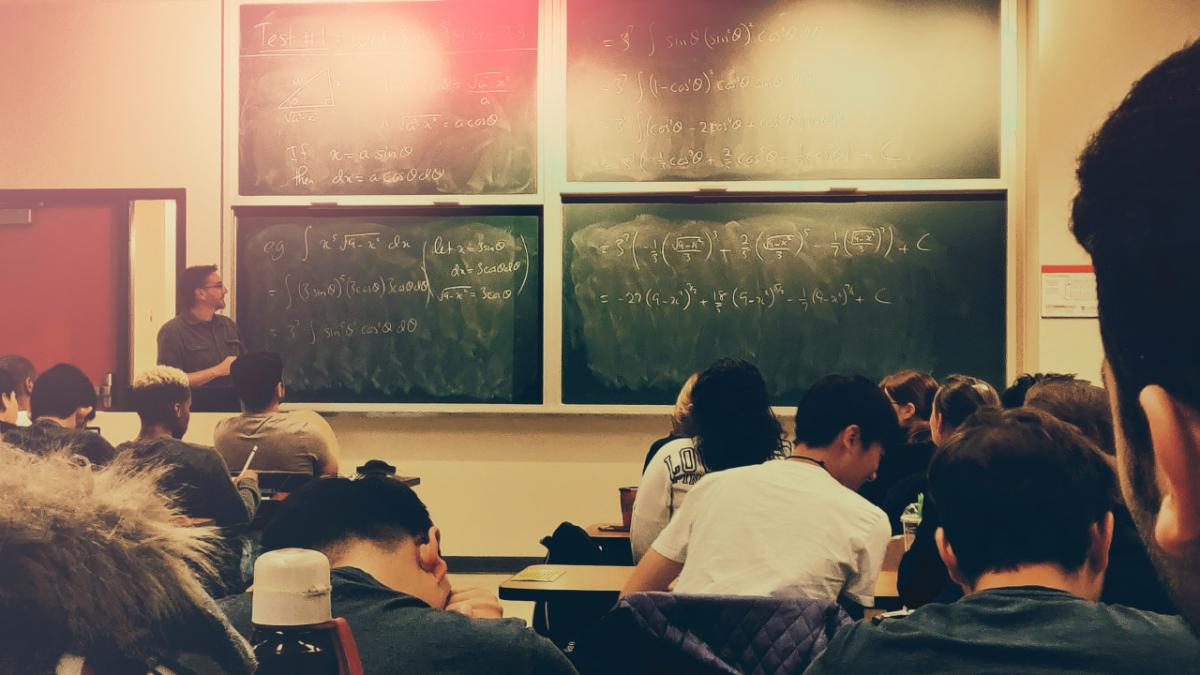 Photo of a classroom with students.
